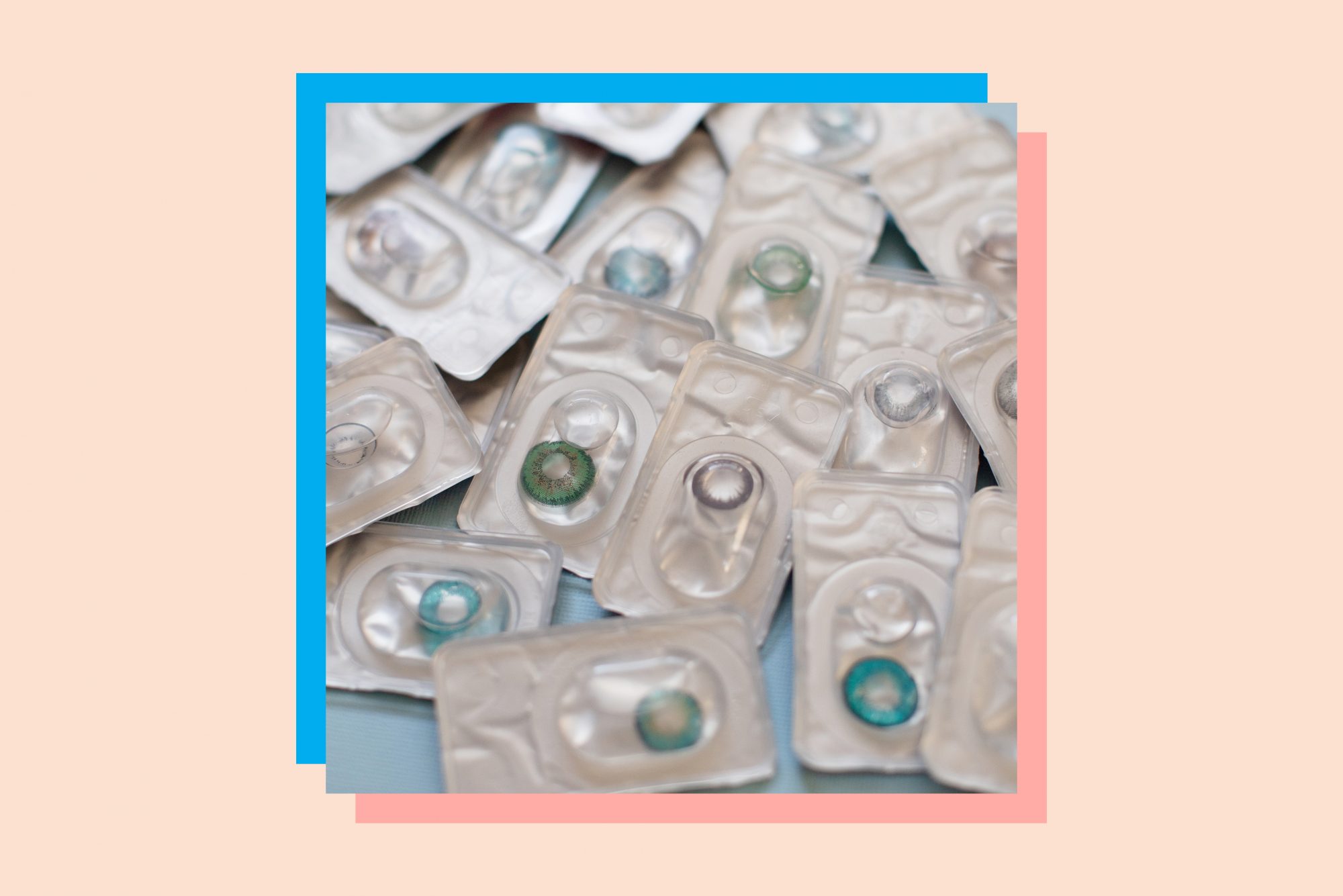 Colored contact lenses in individual blister packs